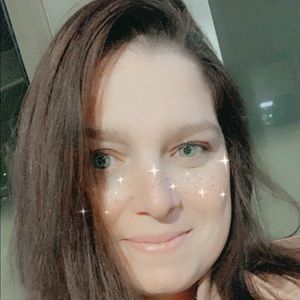 Meet your Posher, Alysha